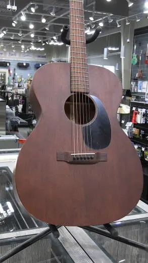 Martin Guitars - 000-15M 2